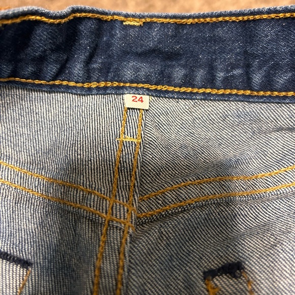 Levi’s - Picture 3 of 4
